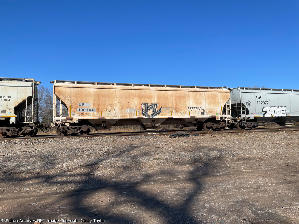 UP 100144